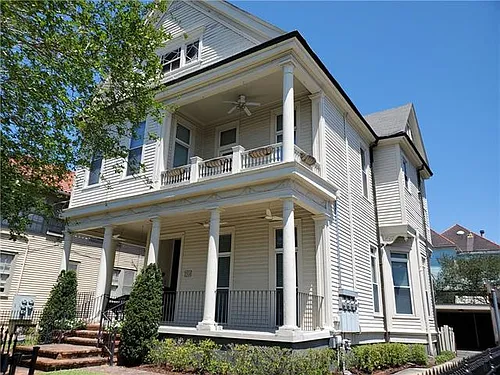 5213 Prytania St Photo 1