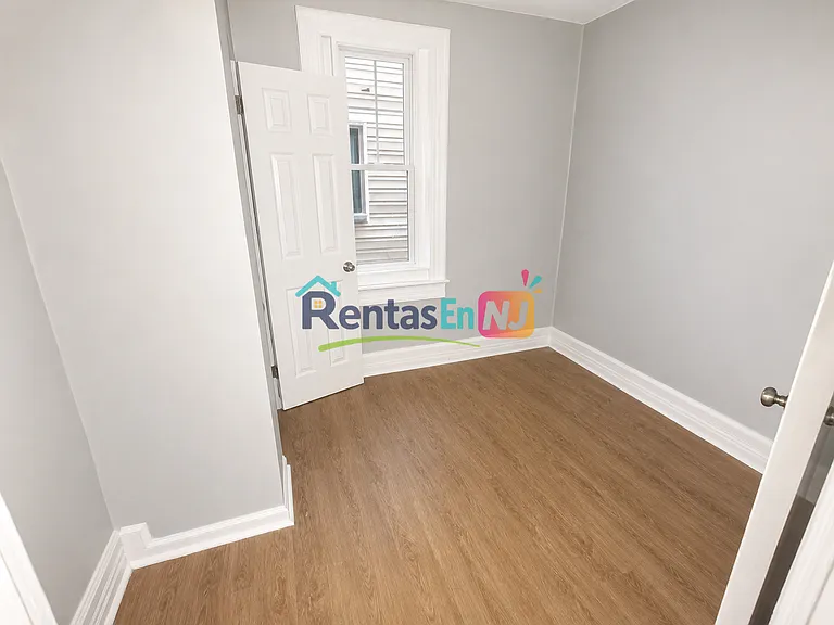 66 Hudson St #1 — Photo 2
