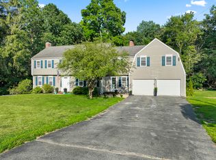 21 Stockade Rd, West Simsbury, CT 06092