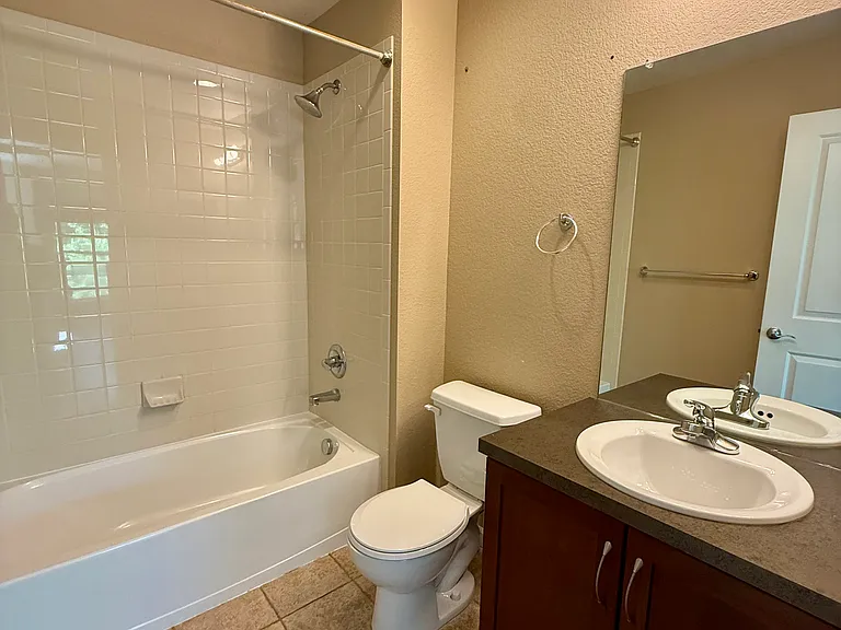 6957 W Virginia Pl — Photo 5
