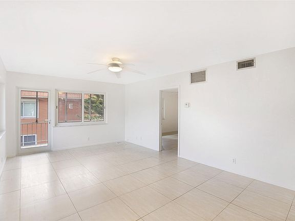 5th image of 136 NE 19th Court #216F