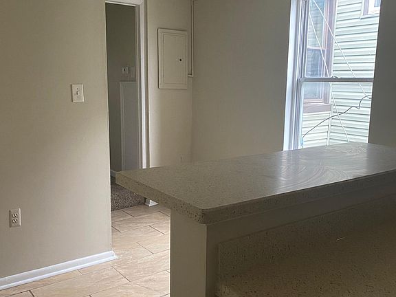 3rd image of 3103 Richmond St Floor 2N