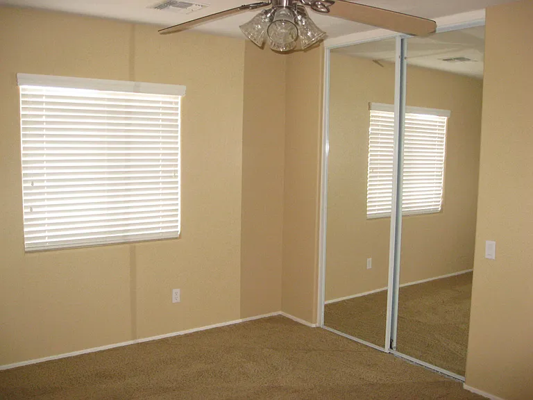 43350 W Elizabeth Ave — Photo 9