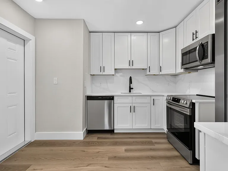 516 Independence Rd #1 — Photo 3