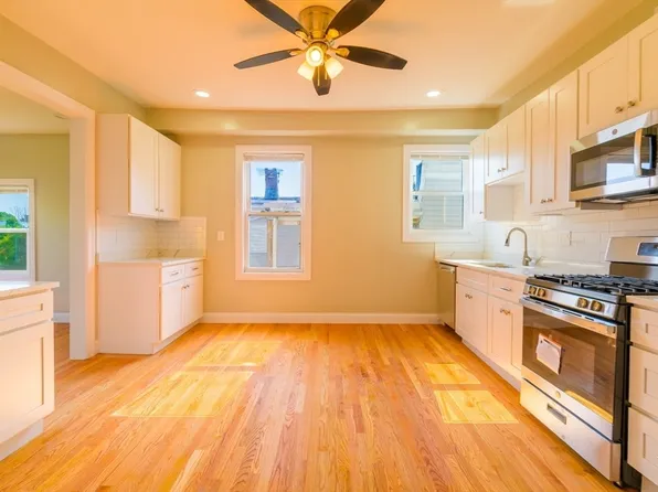 28-30 Chestnut Ave, Jamaica Plain, MA 02130