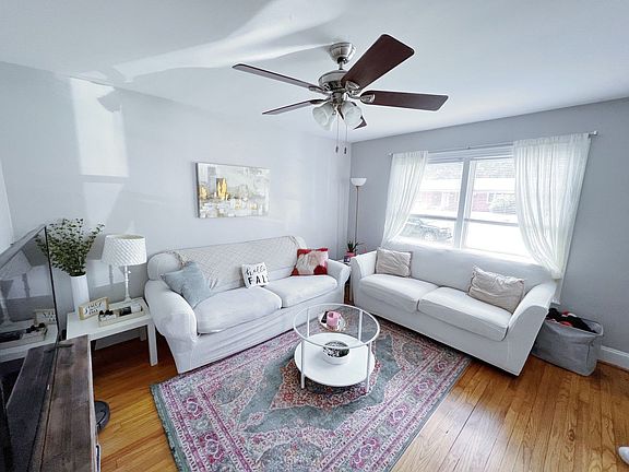 4th image of 112 N Meade St #B