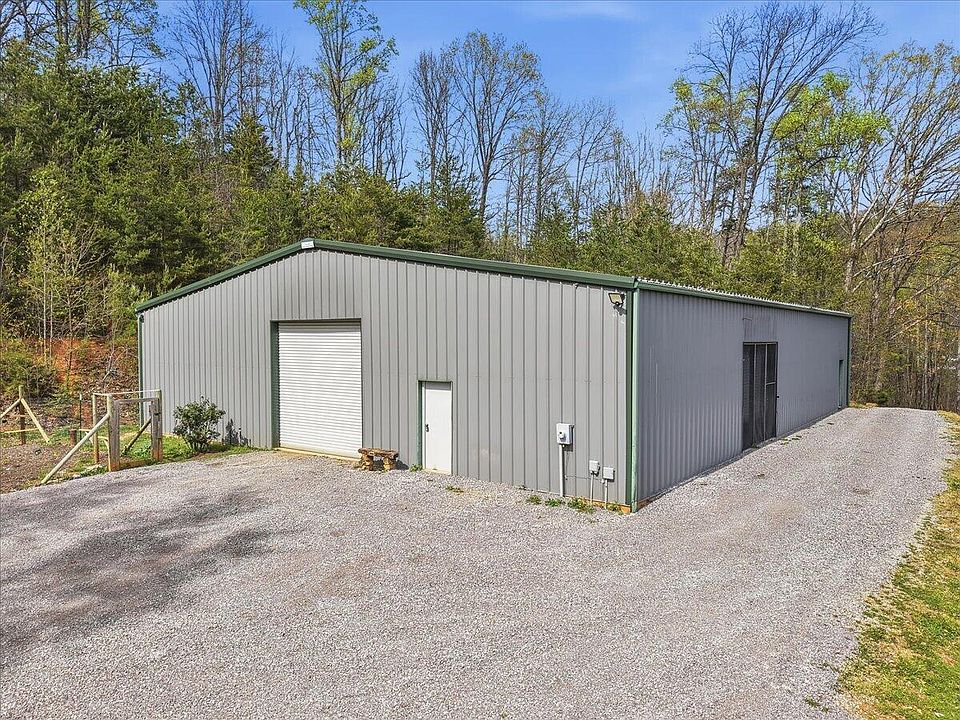 1st image of 542 Jackson Hollow Rd