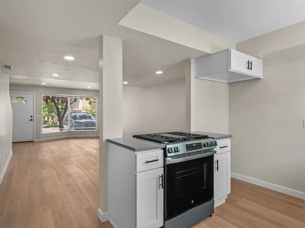 3343 S Georgetown Sq, Millcreek, UT 84109