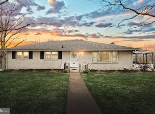 95 W Highland Ave, Spring Grove, PA 17362