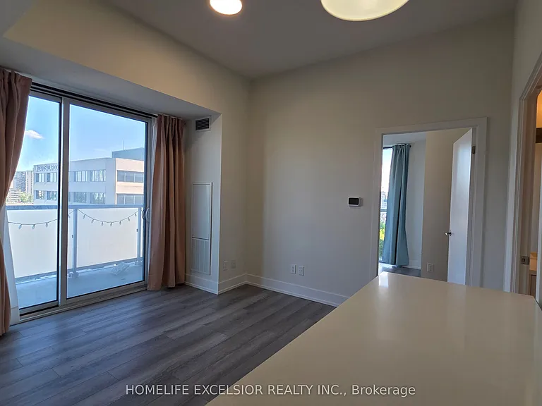 188 Fairview Mall Dr #829 — Photo 6
