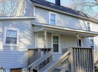 1521 Broadway Ave NW, Grand Rapids, MI 49504