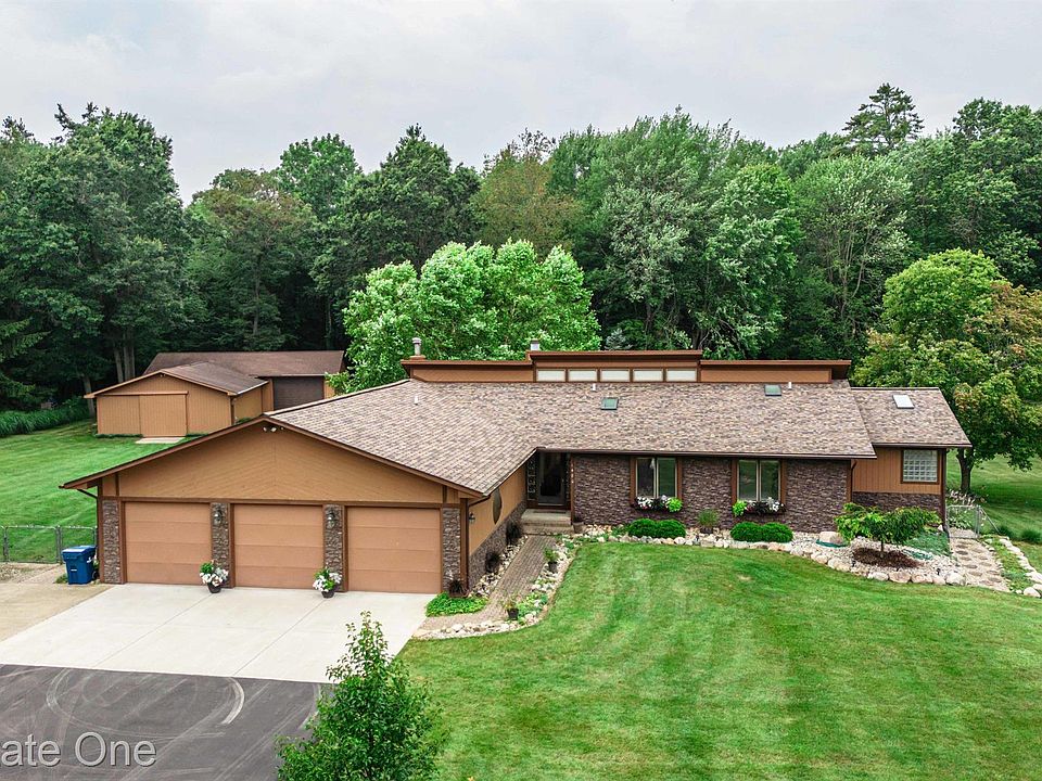 1st image of 1480 McGrew Ln