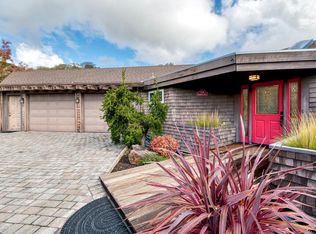10 Robinhood Drive, Novato, CA 94945