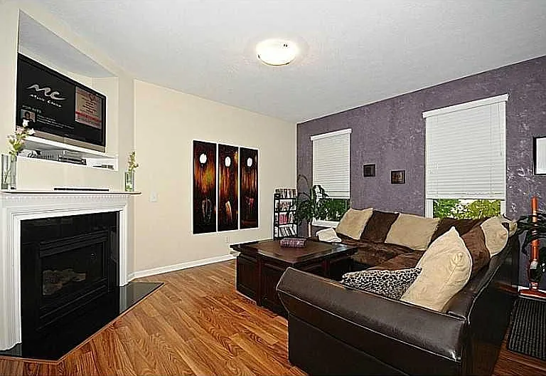 996 Bard Ln — Photo 8