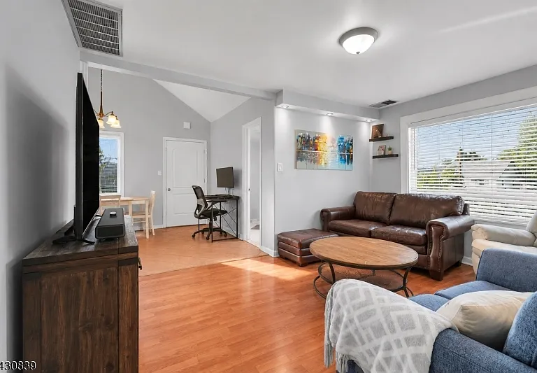108 Ottawa Ave #2 — Photo 11