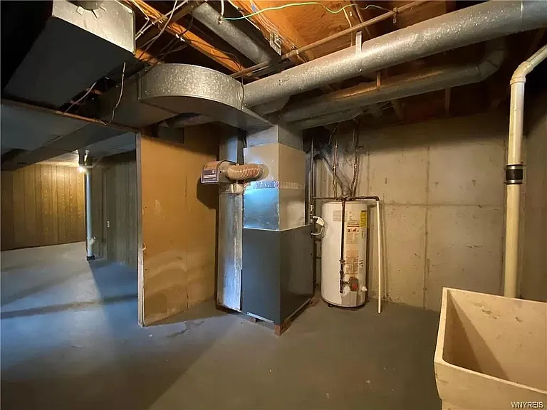 40 W Summerset Ln — Photo 34
