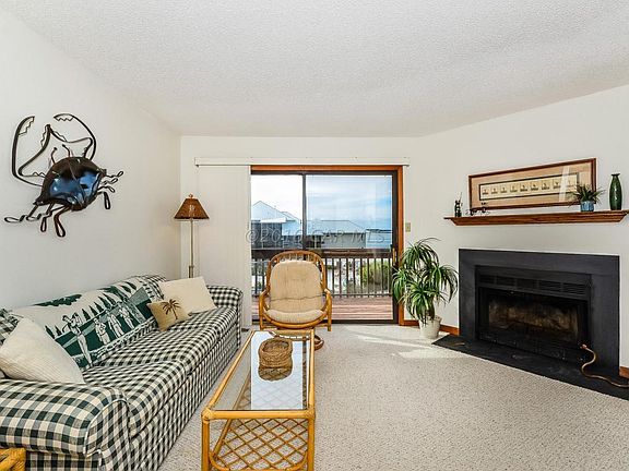 3rd image of 111 58th St Unit 58