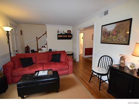 3rd image of 6011 S Crestwood Ave