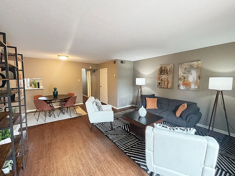 Riverbend - Living & Dining Area