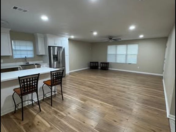 2nd image of 2416 2nd Ave #A