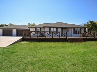 605 Carriage Oaks Dr, Liberty Hill, TX 78642