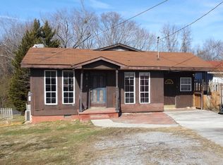 104 Champion Rd, Rossville, GA 30741