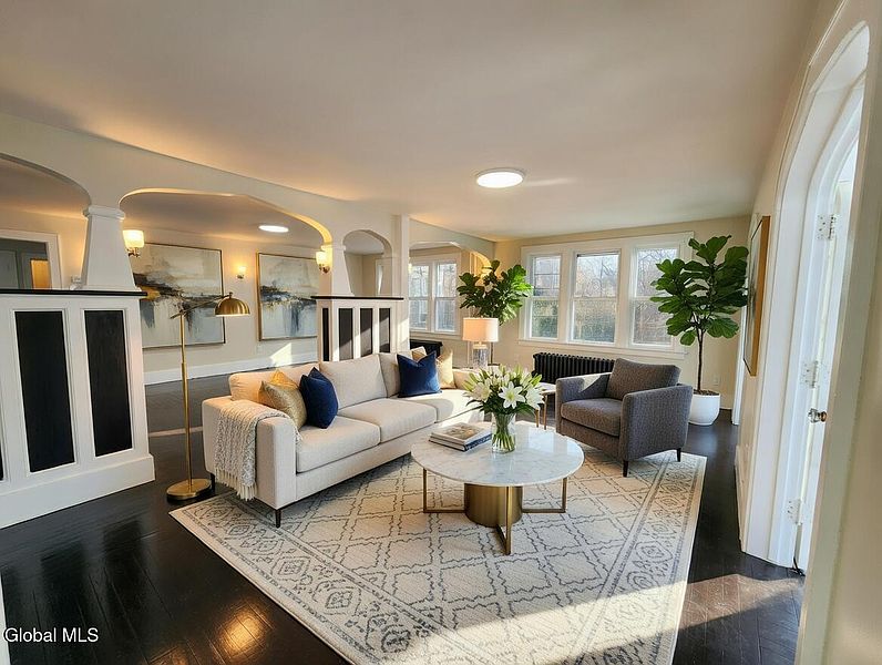 4th image of 261 Altamont Avenue