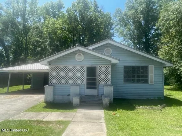 707 Jarrell St, Picayune, MS 39466