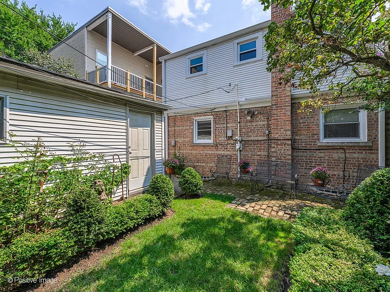 1222 W Lill Ave — Photo 25
