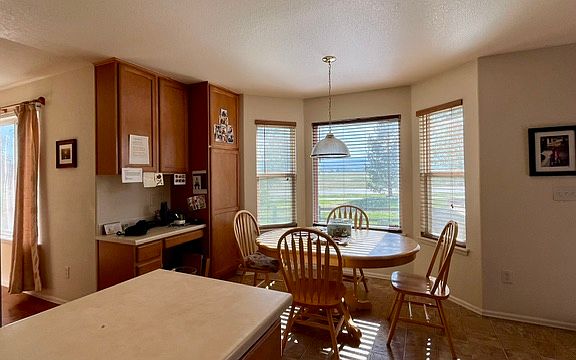 2nd image of 5725 Blue Mountain Cir