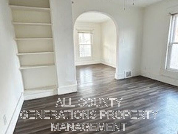 3rd image of 1714 E 30th St