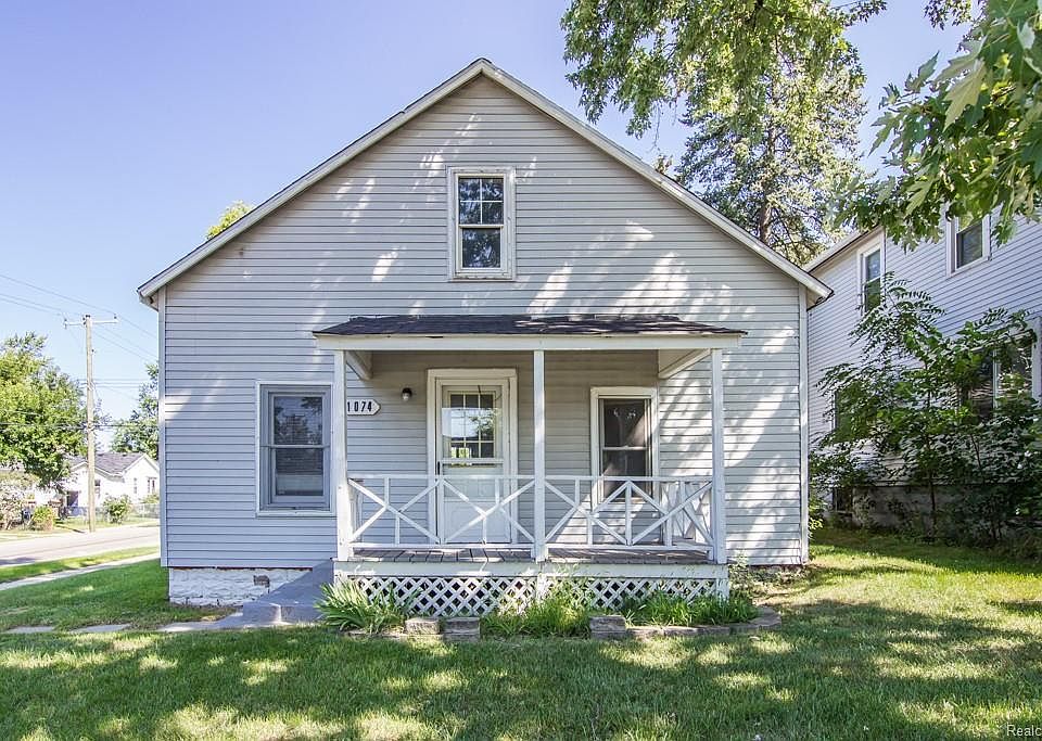 1st image of 1074 Lakeview St