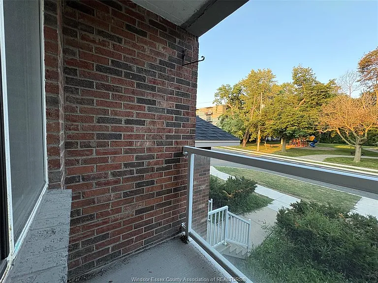 3044 Sandwich St #202 — Photo 18