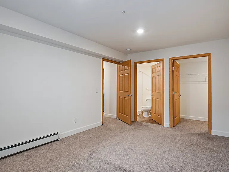 Coopers Landing Apartments — Photo 43