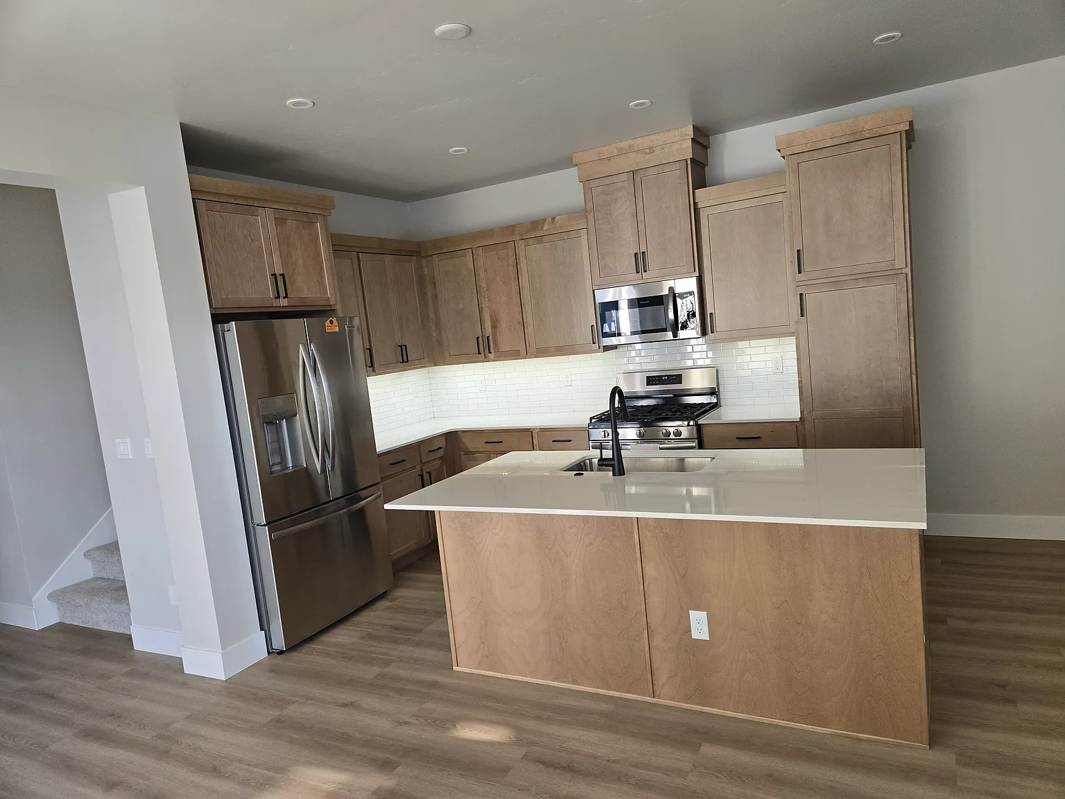 4 bed, 2181 sqft, $2,250 — Photo 3