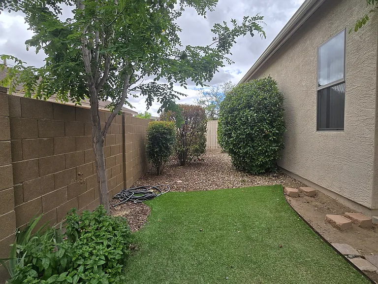 5251 N Celestine Ct — Photo 35