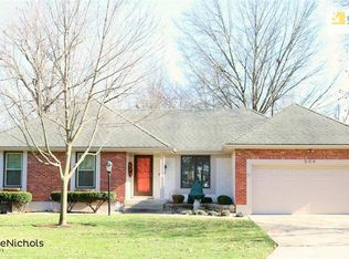 504 NE Locust Dr, Blue Springs, MO 64014