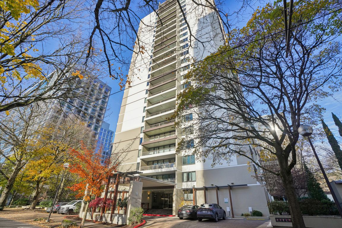 SW Harrison St-S0112-001.jpg