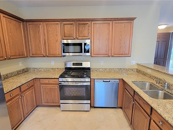 4th image of 5820 Gold Horizon St