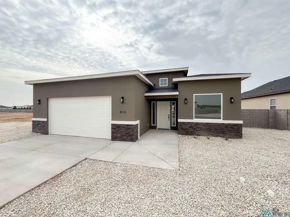 915 Pima Dr, Carlsbad, NM 88220