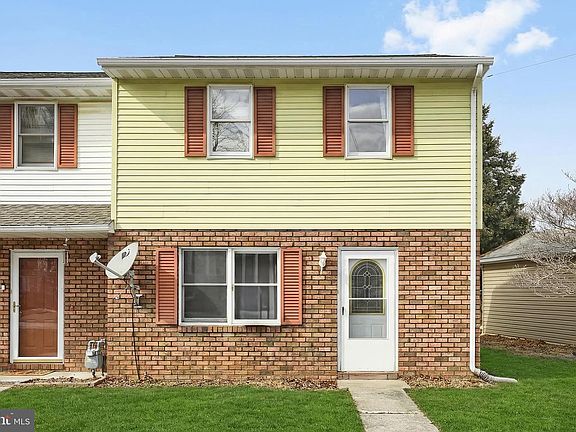 3rd image of 21 5th St