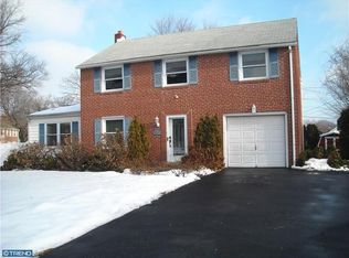 749 Buttonwood Dr, Springfield, PA 19064