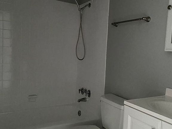 3rd image of 7858 S Natoma Ave #3E