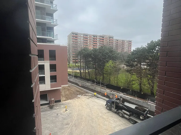 4010 Eglinton Ave W #413 — Photo 9