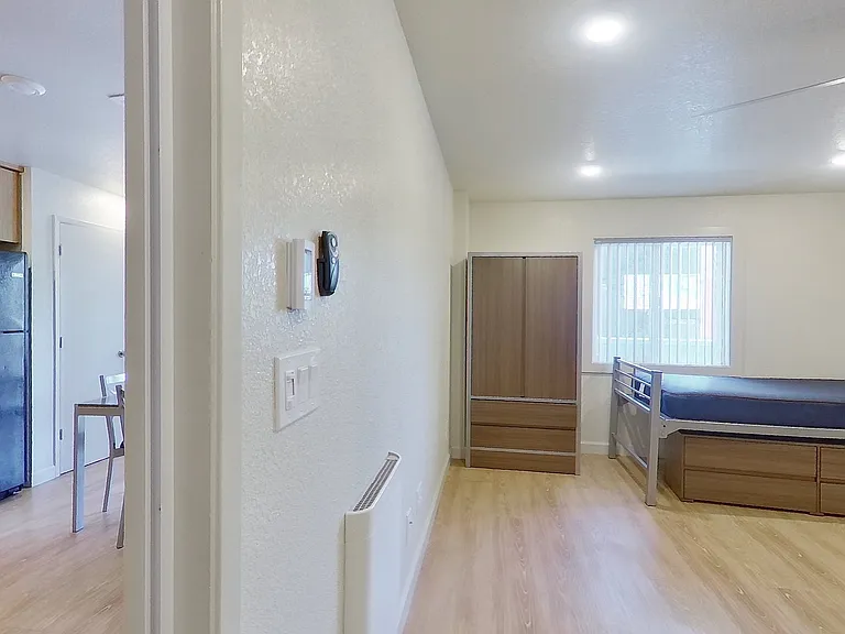 2437 Piedmont Ave — Photo 63