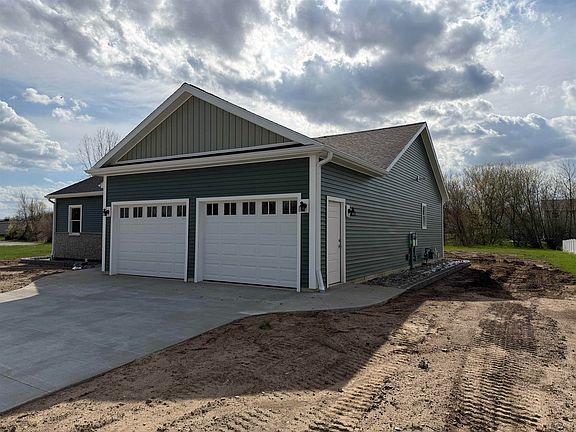 2nd image of 4173 Evergreen Rd