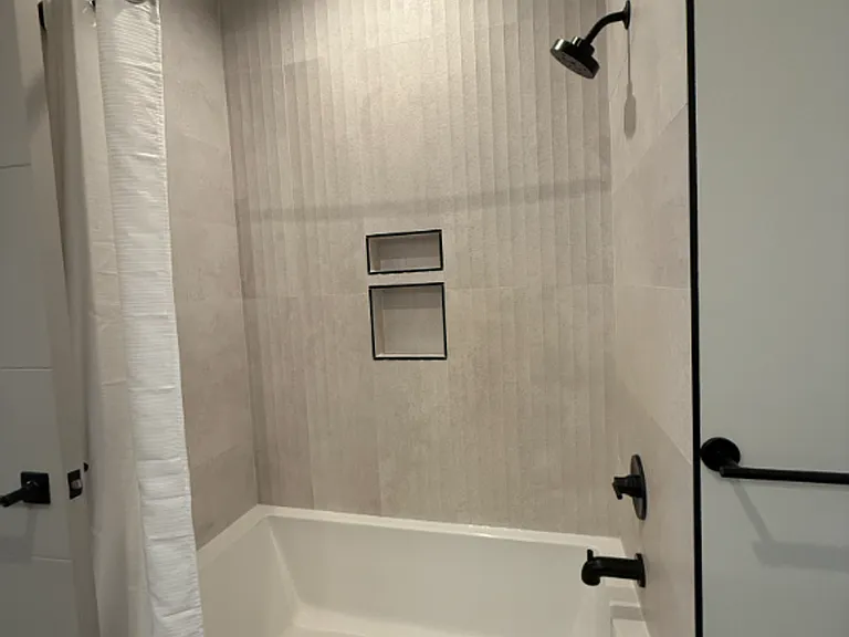 495 Promenade Ave — Photo 43
