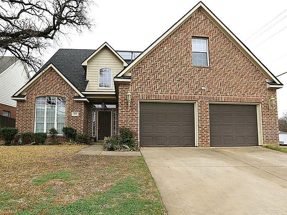 2nd image of 533 Clancy Ln