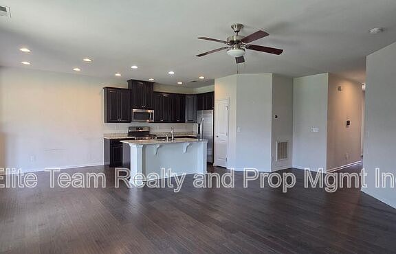 4th image of 7347 Raylee Ave SW