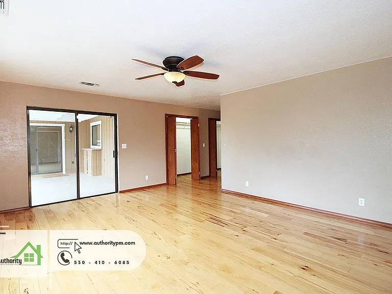 3345 Golden Heights Dr — Photo 22